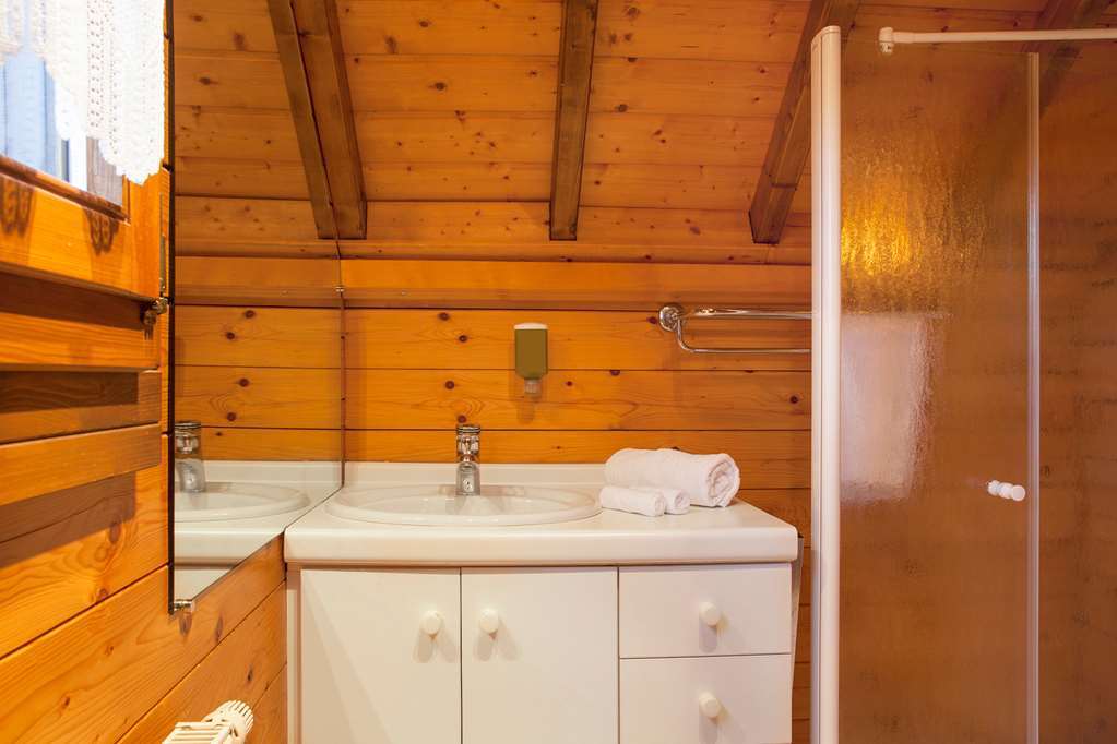 Og Neuhauser La Broque Amenities photo